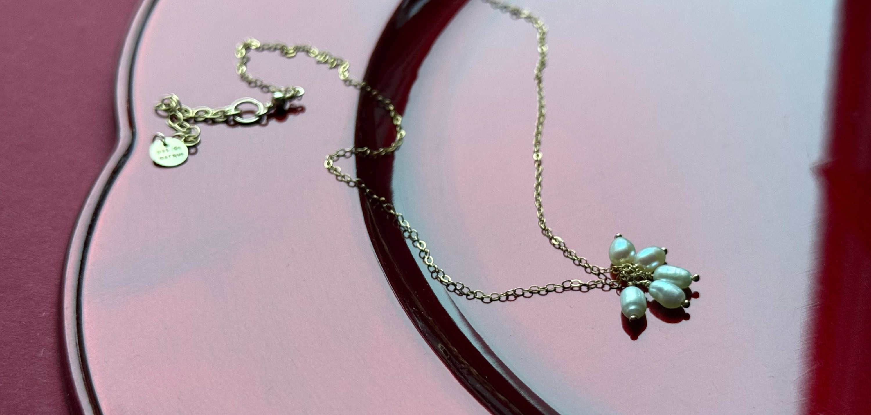 Feminine and timeless white freshwater pearls
