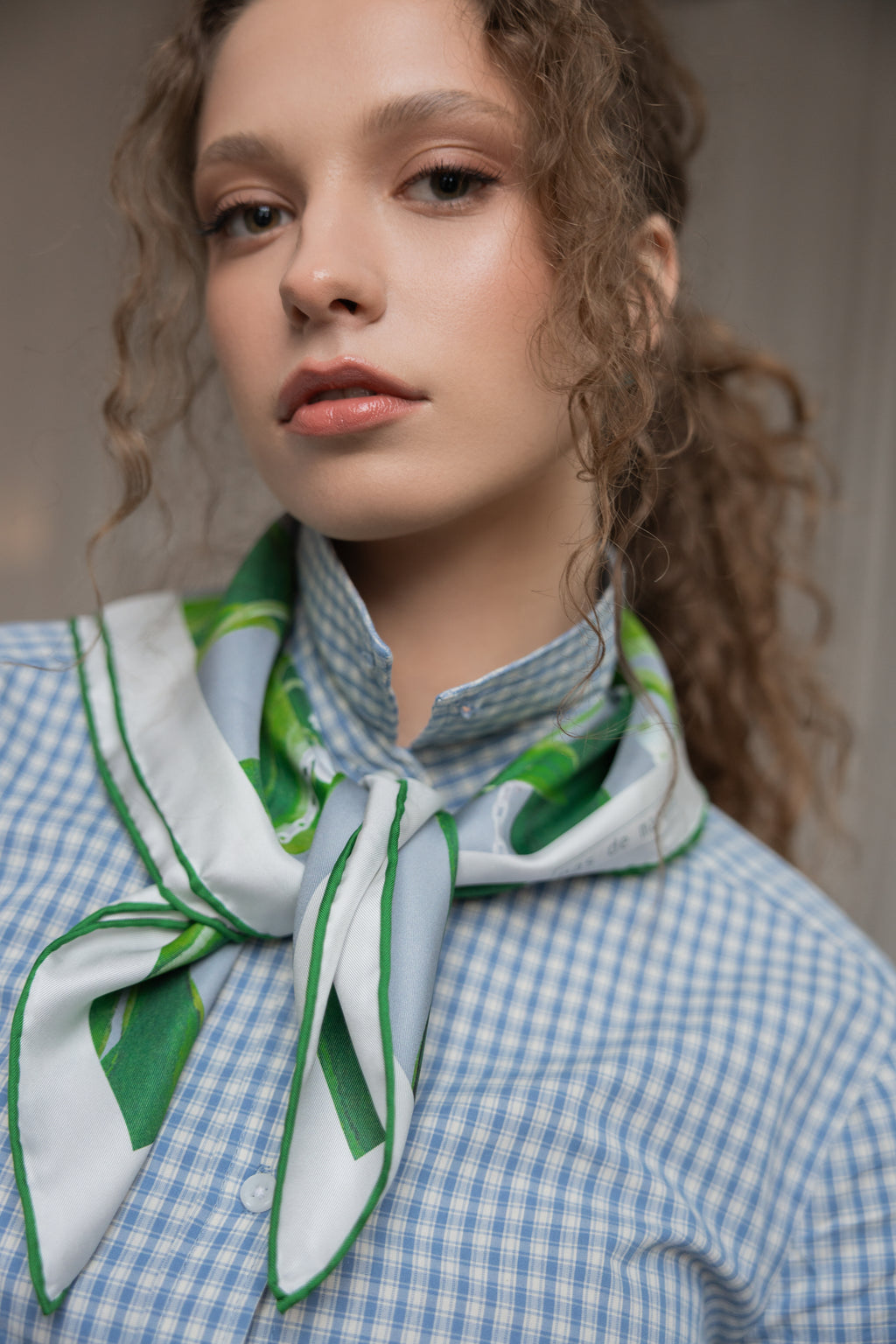 Grey square silk scarf Muguet - small