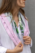 Pink square silk scarf Jardin Secret - small
