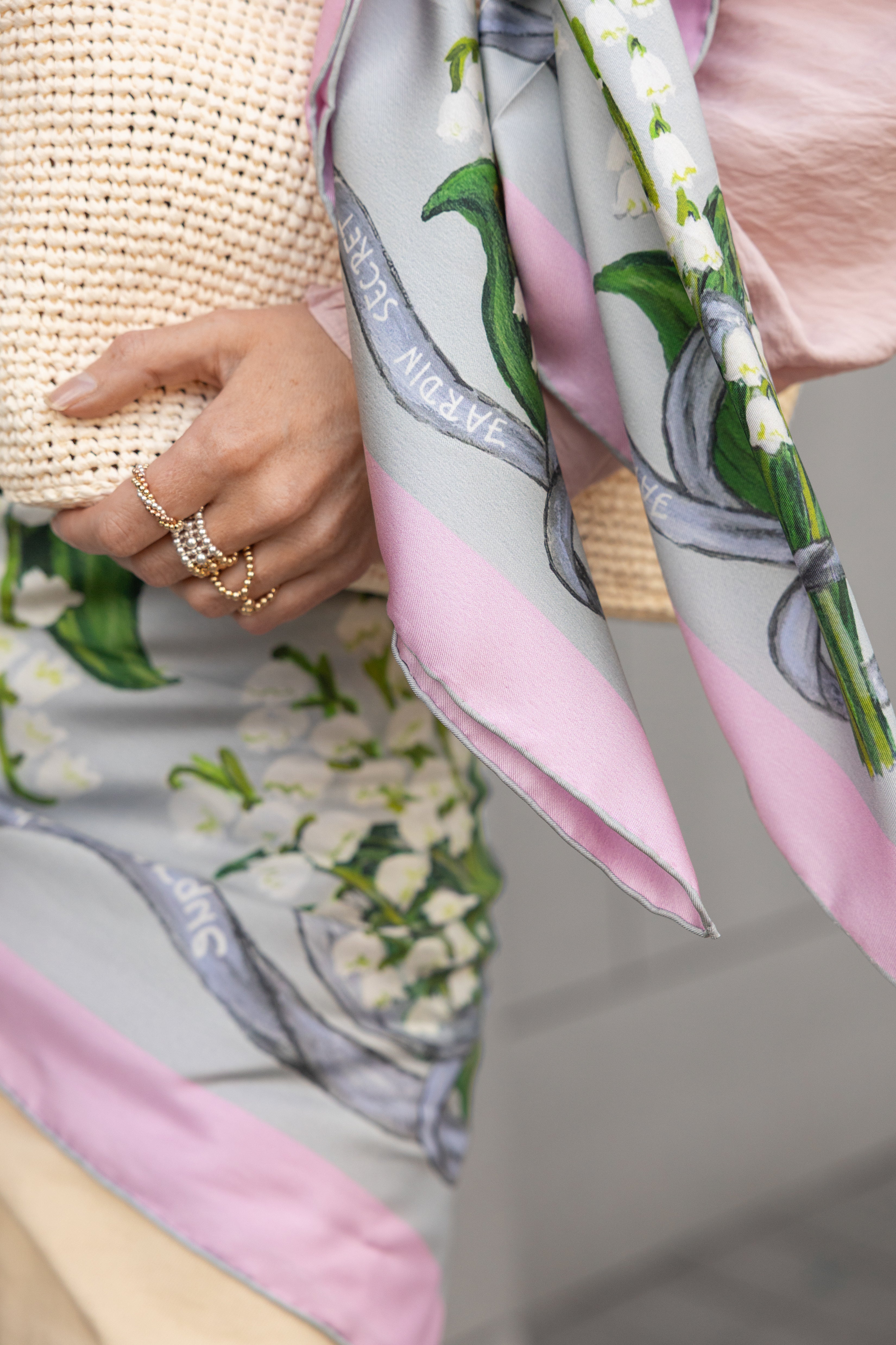 Pink square silk scarf Jardin Secret - small