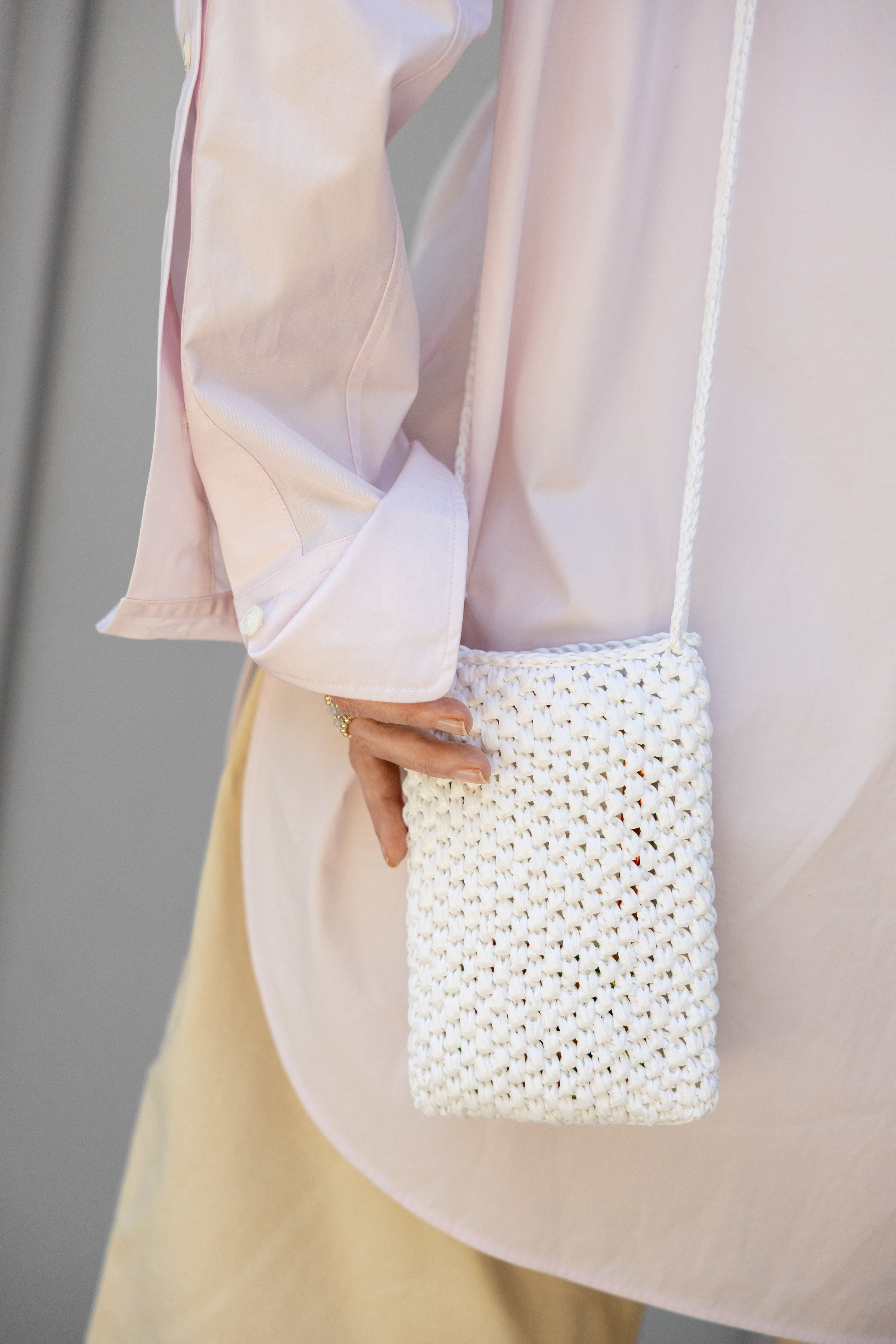 White raffia phone bag La Gaufre