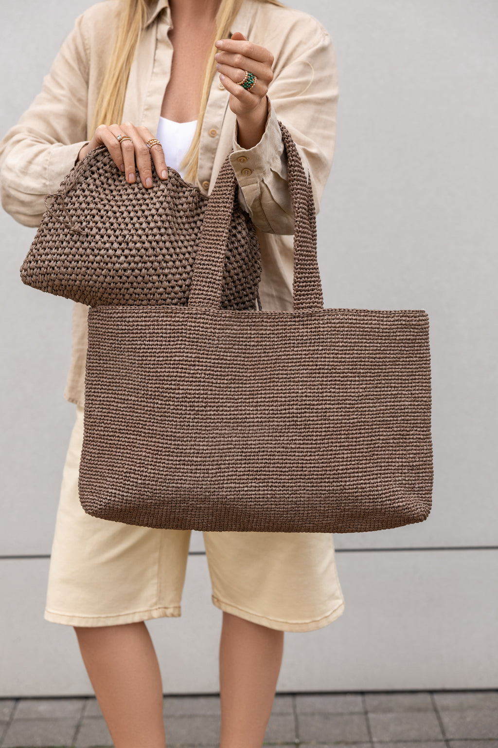 Brown raffia pouch La Poche Grande