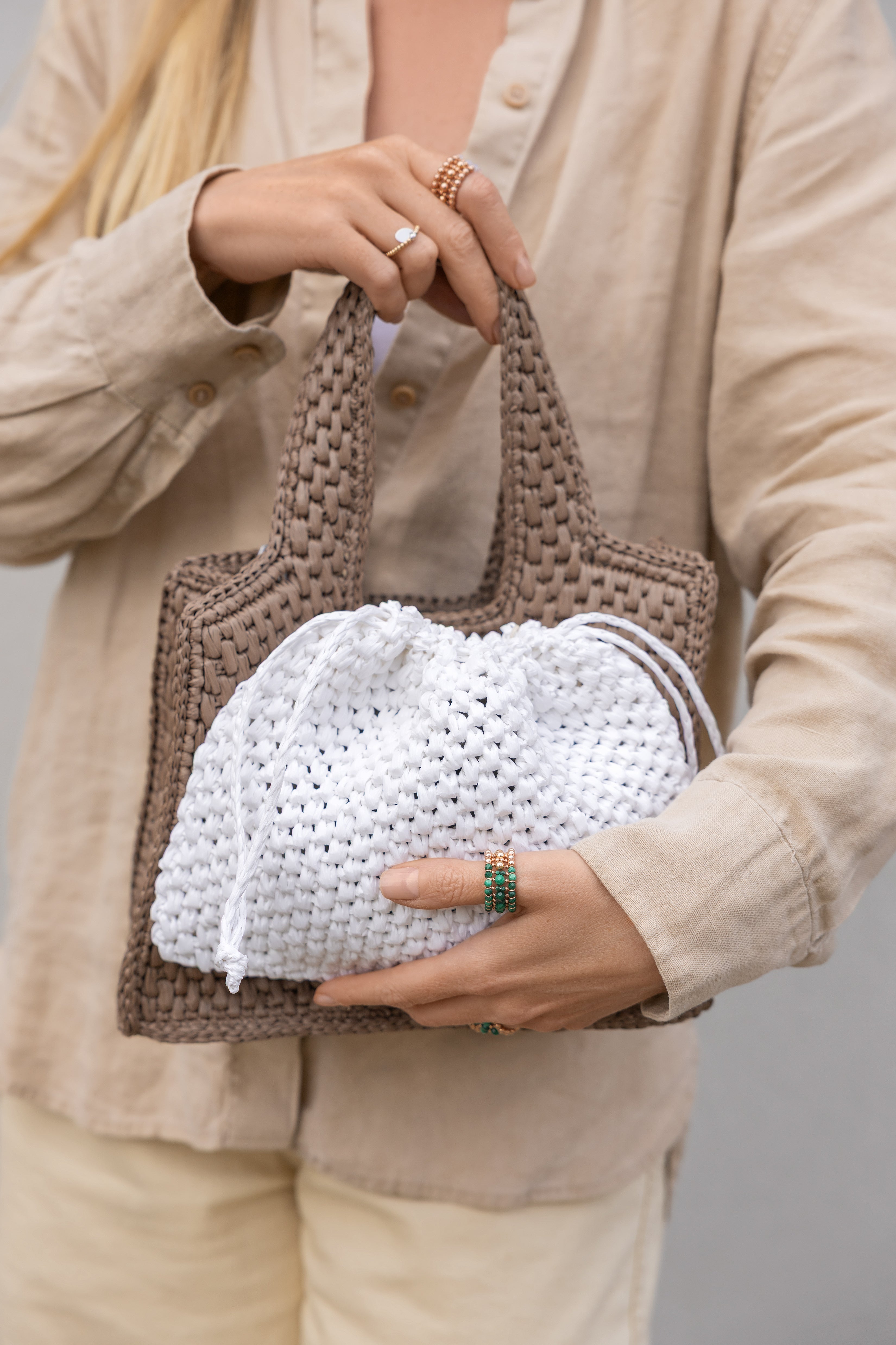 White raffia pouch La Poche Petite