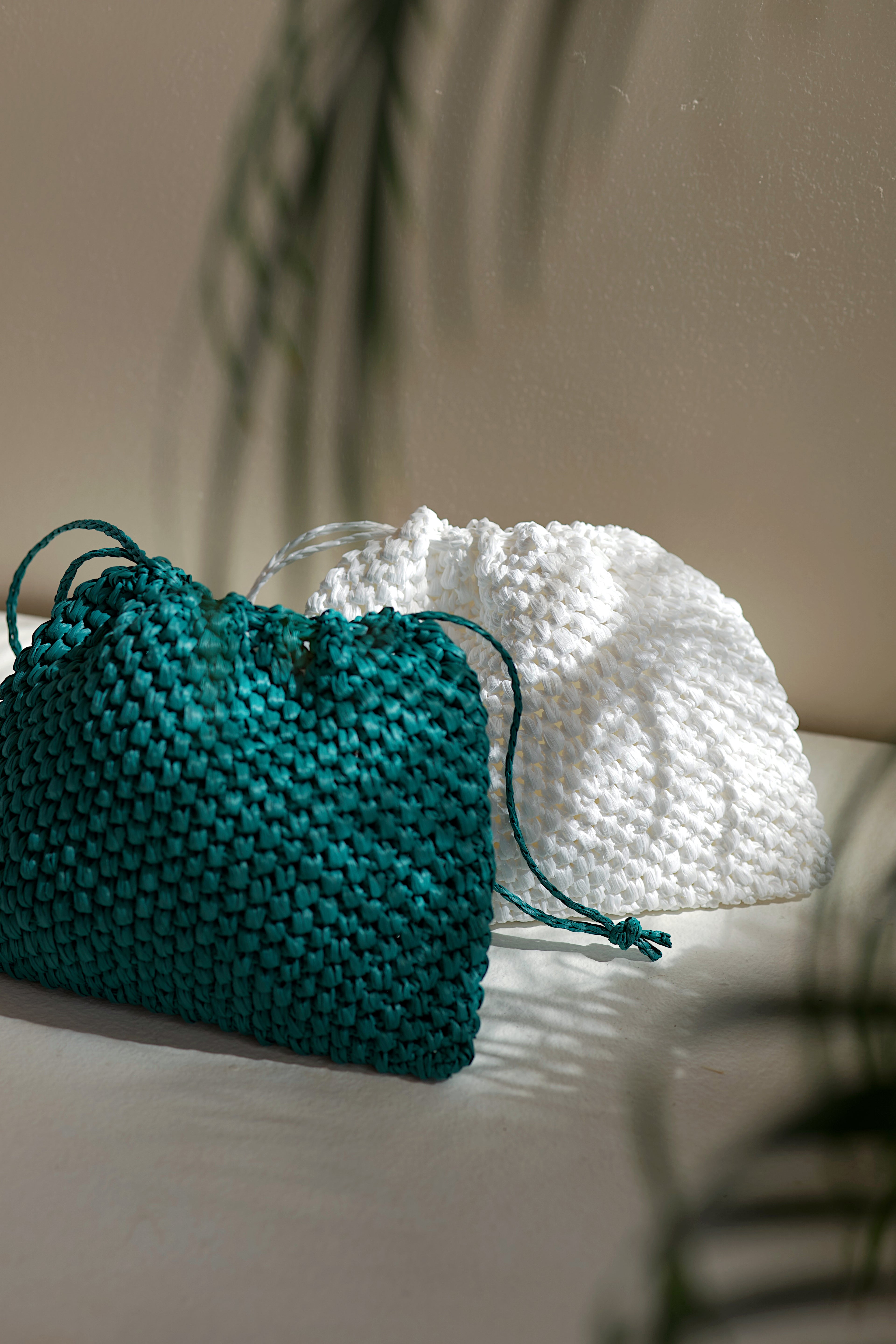 Dark turqoise raffia pouch La Poche Petite