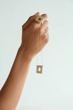 Gold-filled necklace Le O