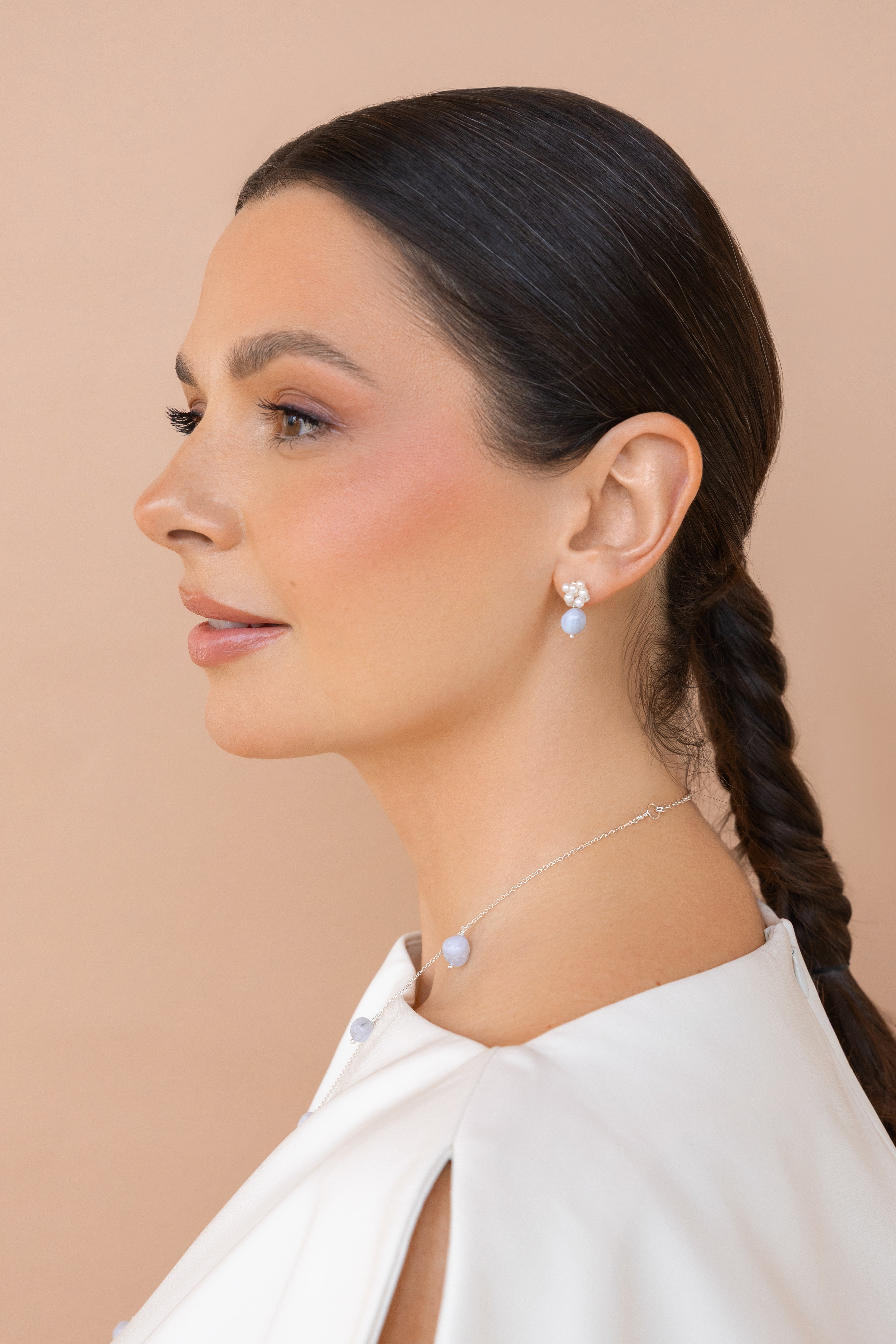 925 sterling silver, white freshwater pearl blue lace agate earrings Cube Sauvage