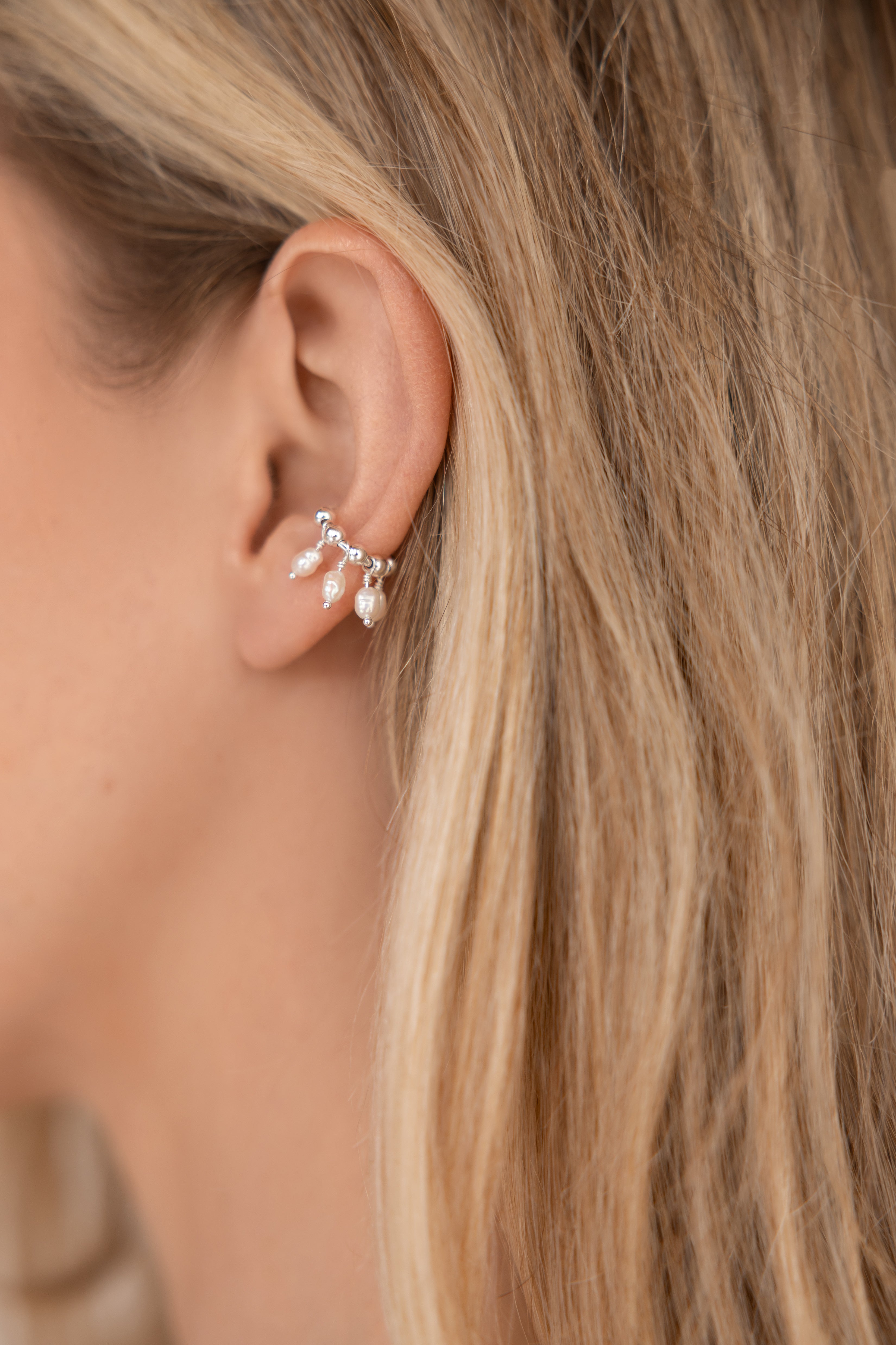925 sterling silver, freshwater pearl earcuff Étoile