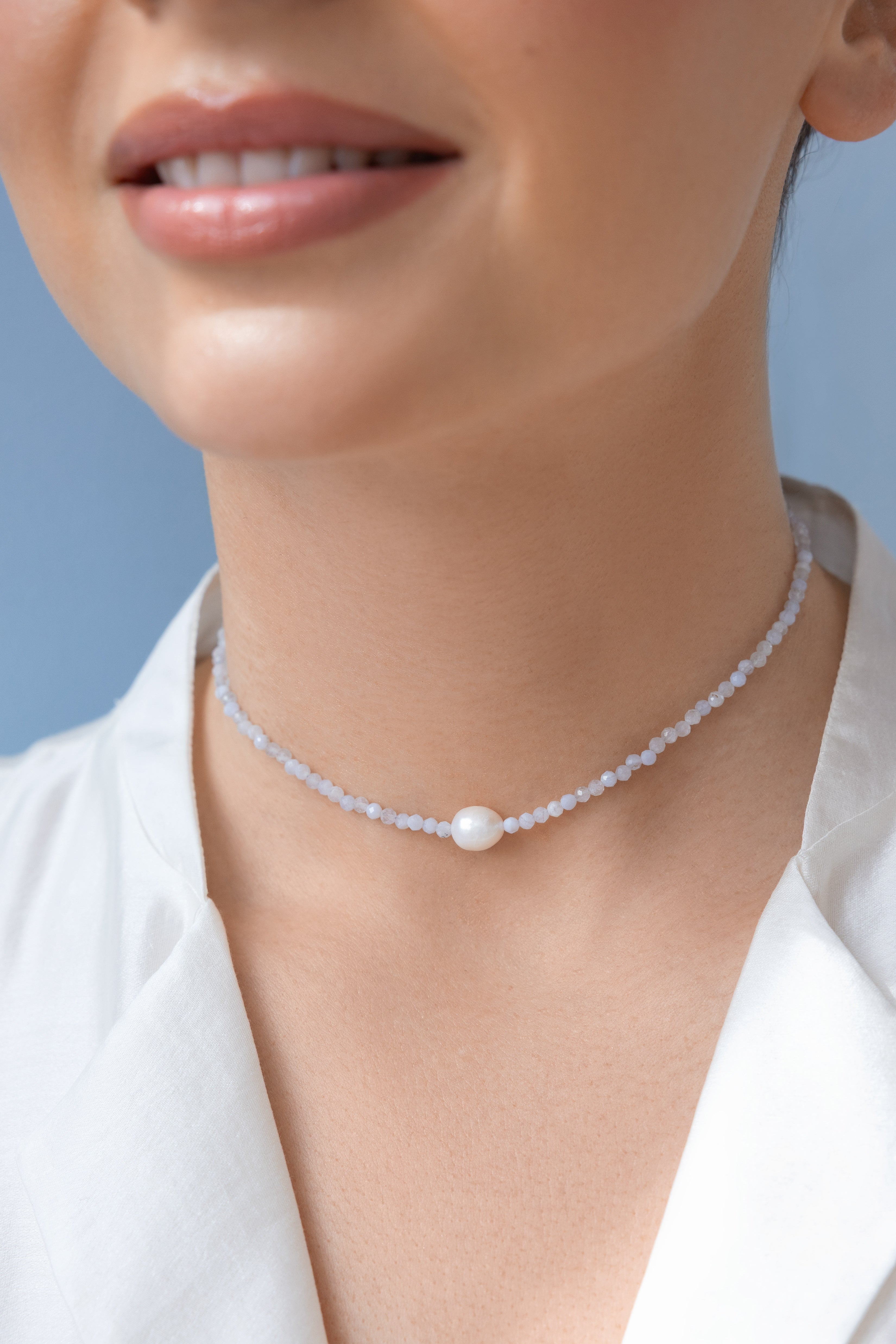 925 sterling silver blue lace agate, white freshwater pearl choker Milieu