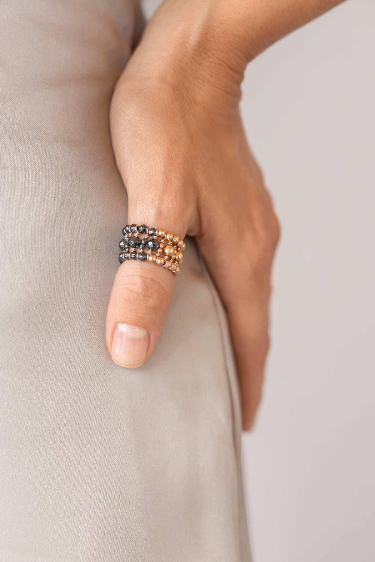Rose gold-filled hematite ring La Bague Duo